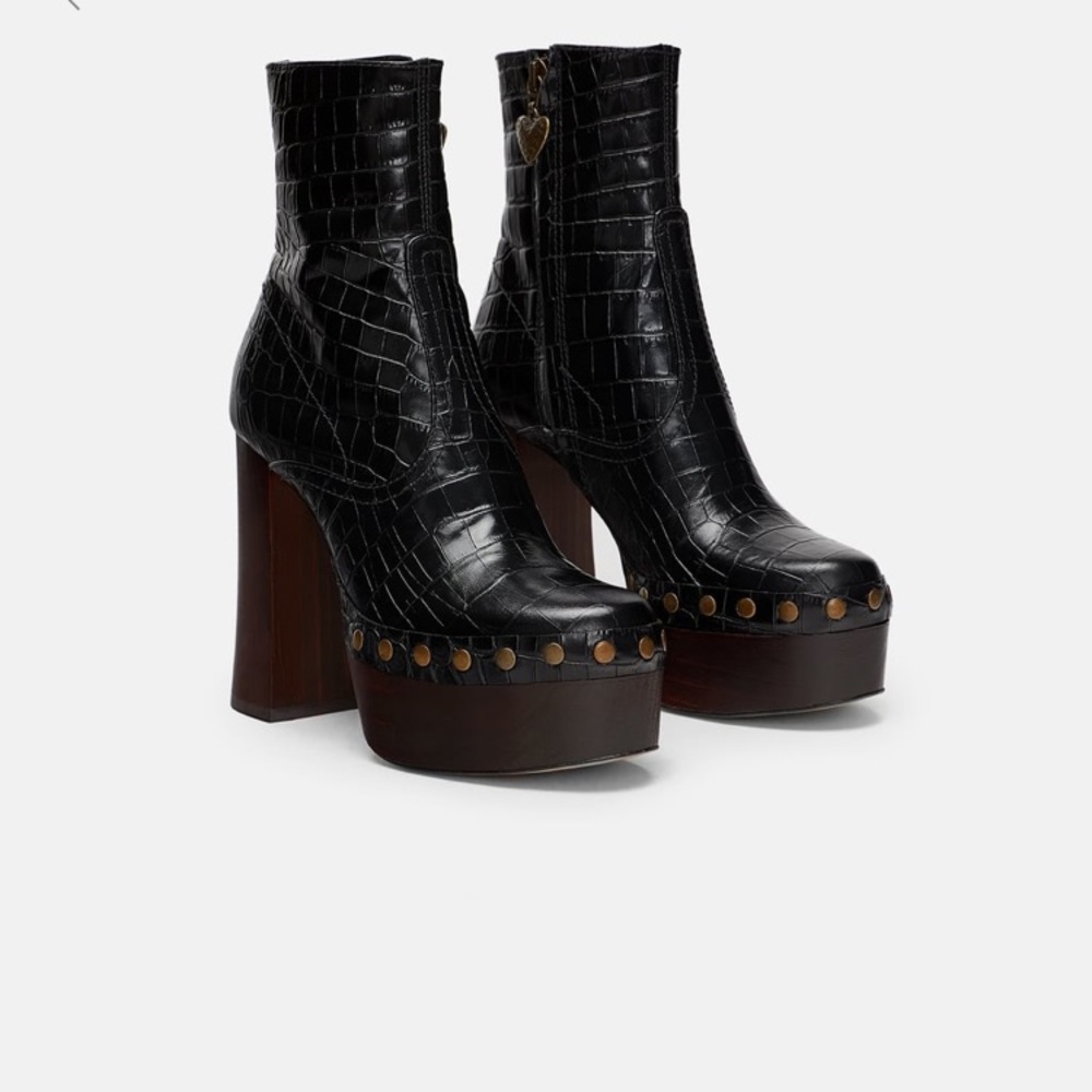 ISO Zara boots